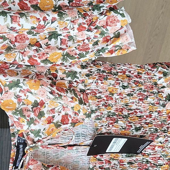 PrettyLittleThing Romper - Picture 4 of 5